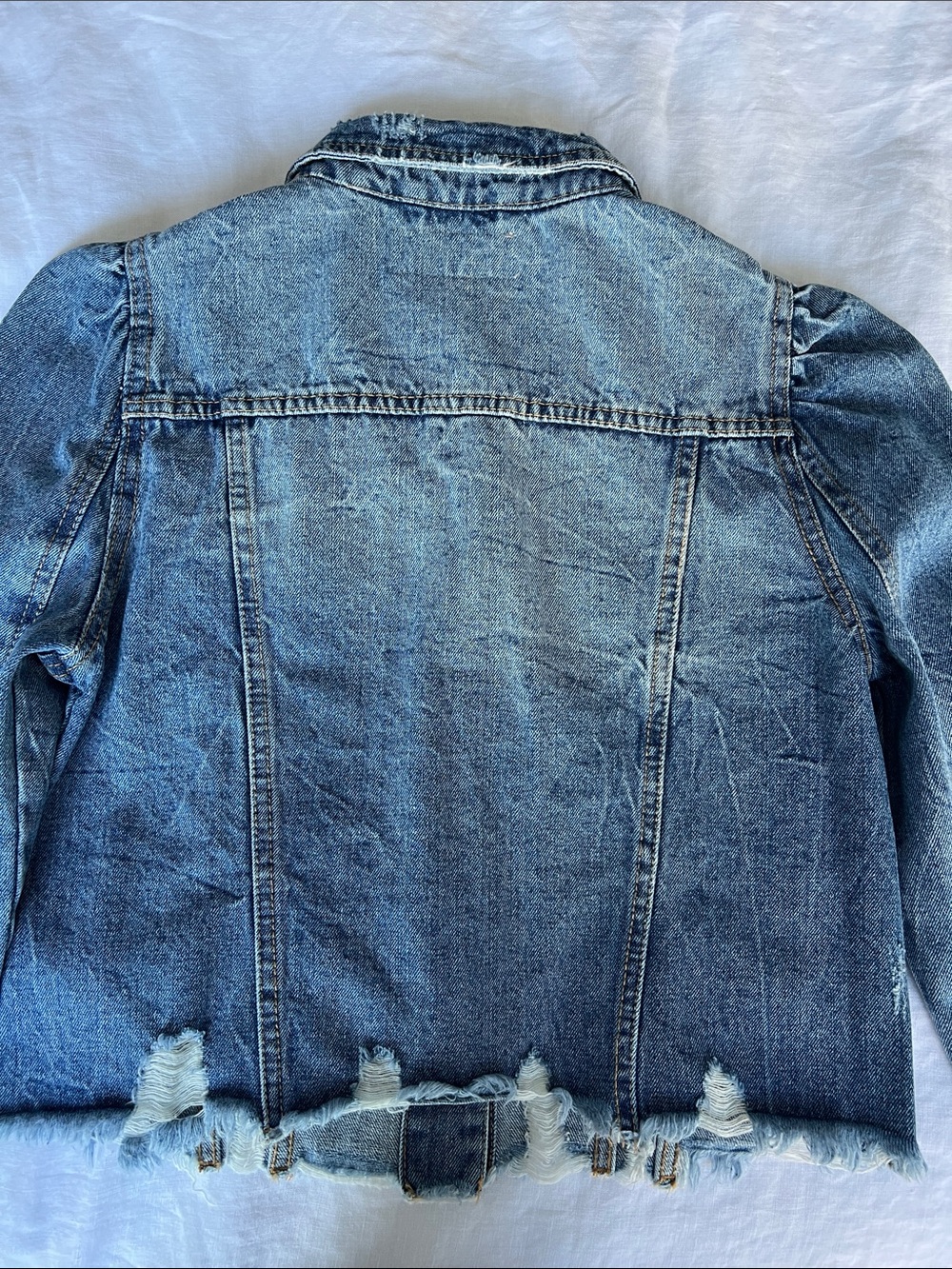Blank NYC Distressed Denim Jacket Size XS EUC - Picture 3 of 6